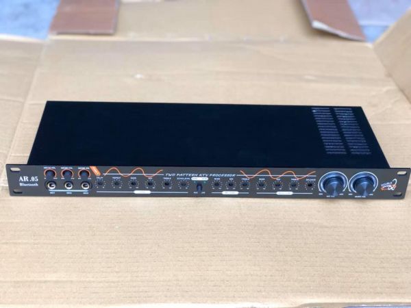 VANG CO CHONG HÚ MIC AR5