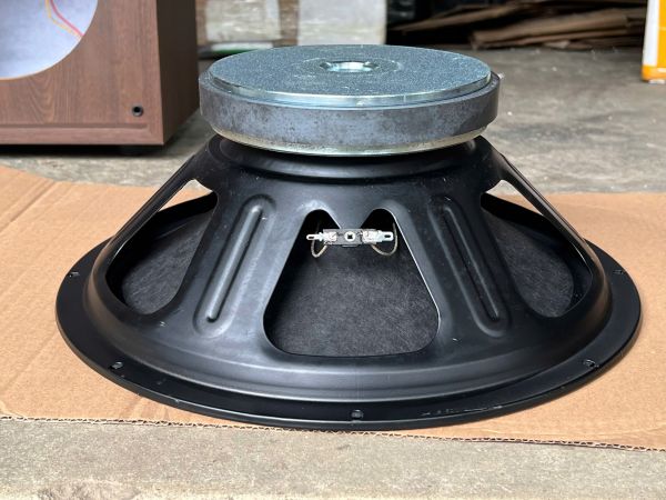 BASS 40 TU 190 COIL 75 xuong sat